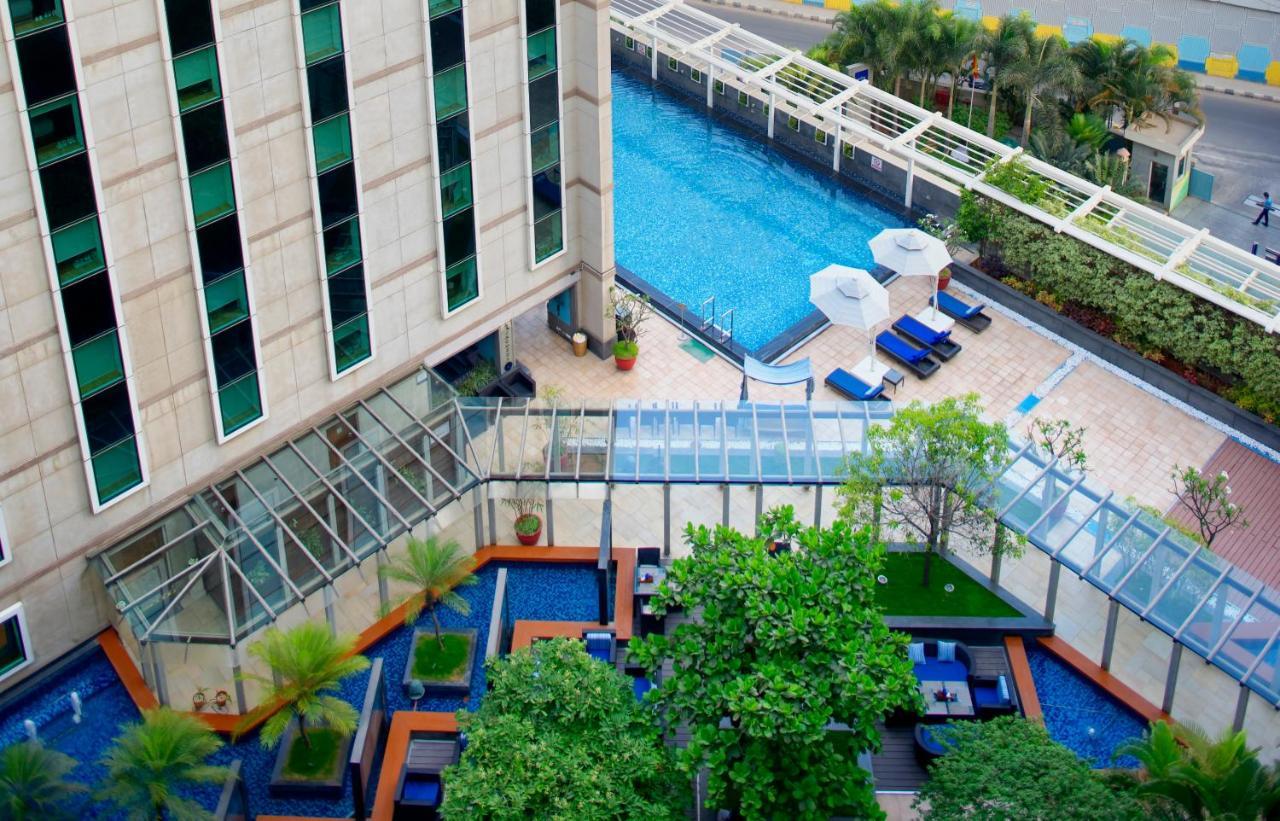 Novotel Bengaluru Outer Ring Road Экстерьер фото