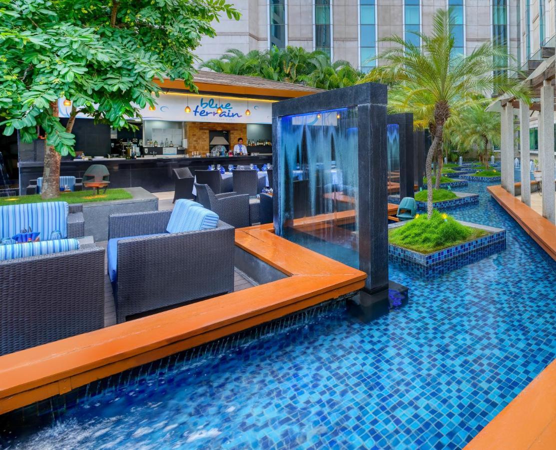 Novotel Bengaluru Outer Ring Road Экстерьер фото