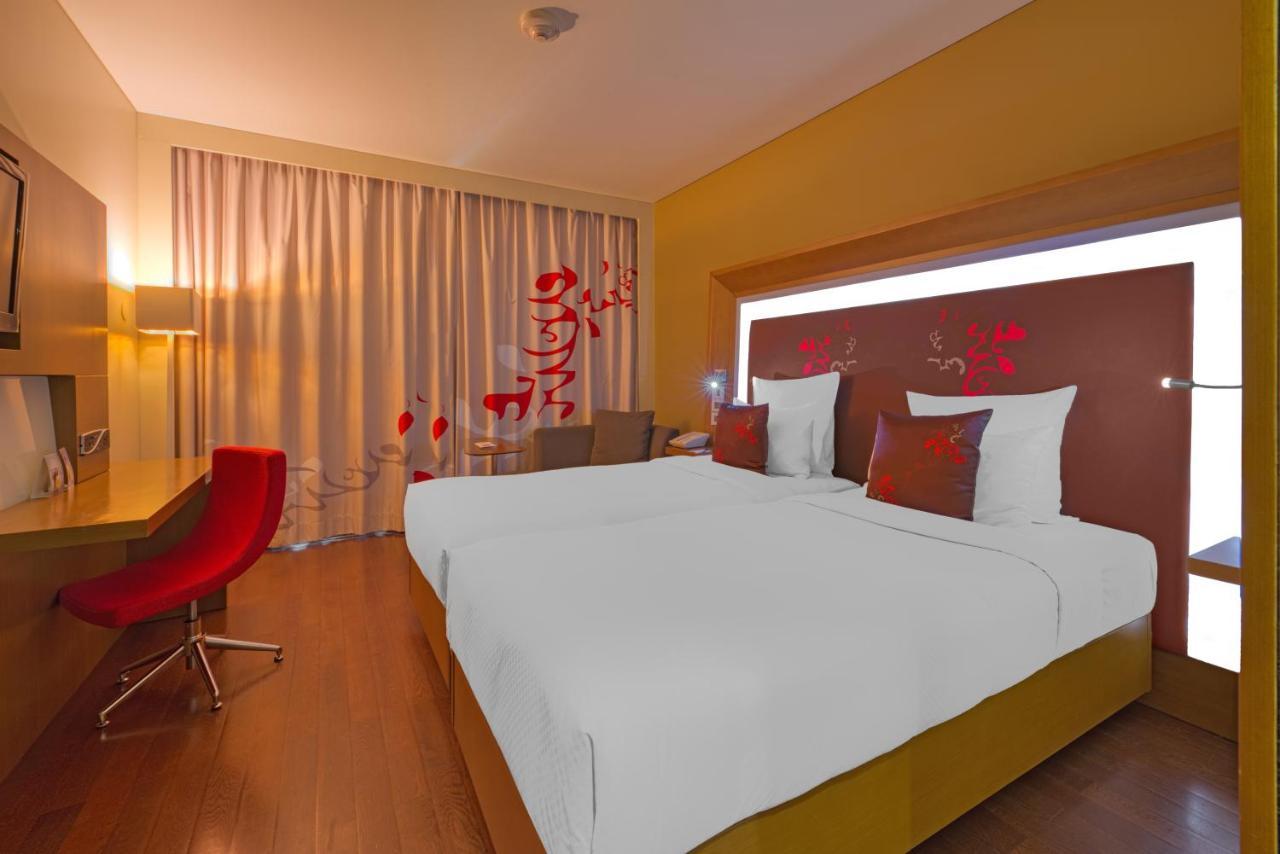 Novotel Bengaluru Outer Ring Road Экстерьер фото
