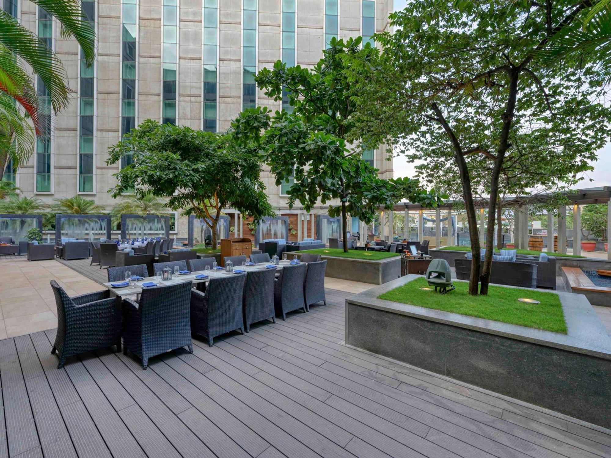 Novotel Bengaluru Outer Ring Road Экстерьер фото